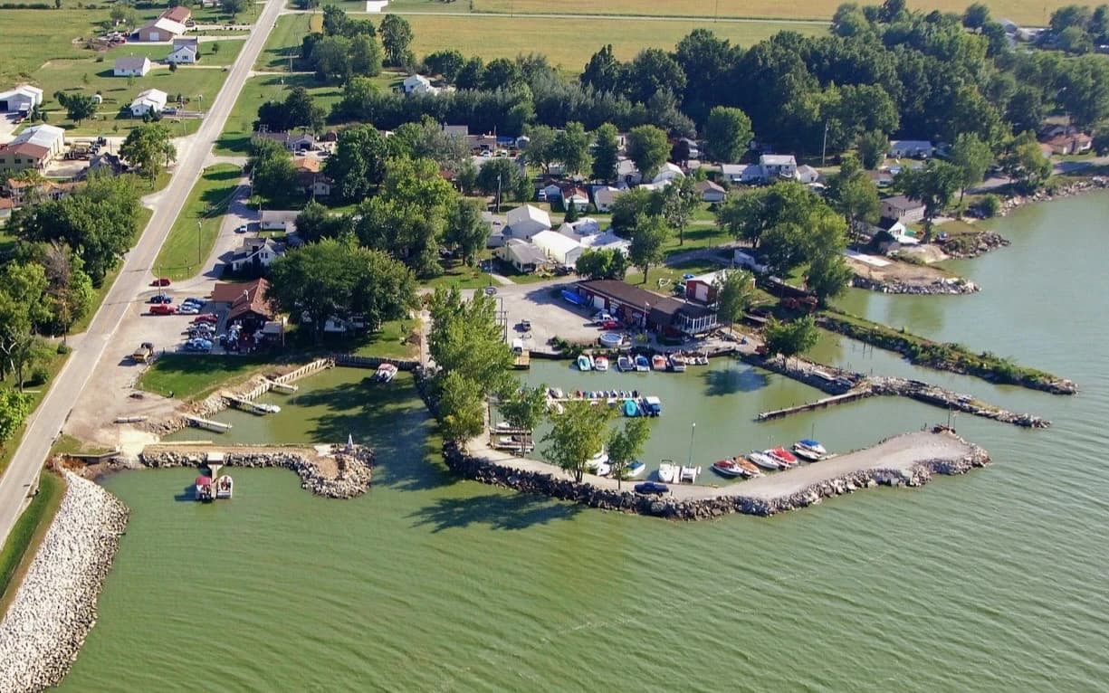 Experience the Charm of Bay Harbor Marina